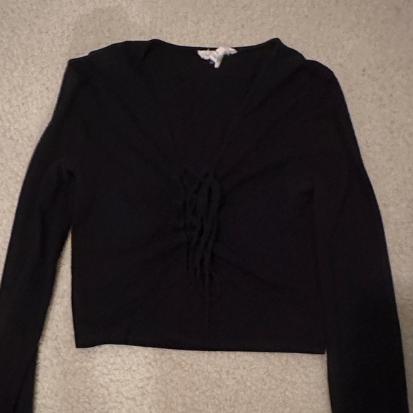 Forever 21 Tops - Forever 21 Black Ruched Crop Top